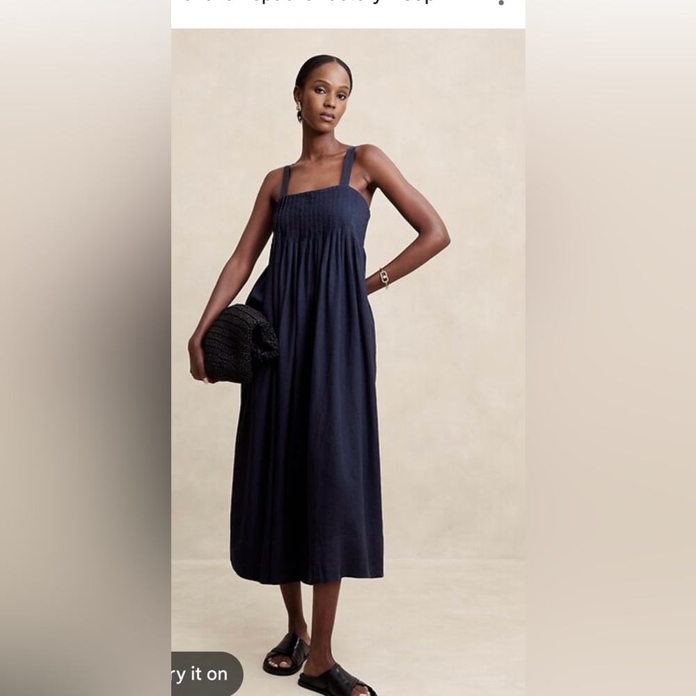 Banana Republic Navy Smocked Midi Dress size large